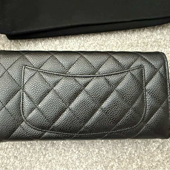 Brand New Chanel Black Quilted Wallet with Silver Logo - Picture 4 of 10